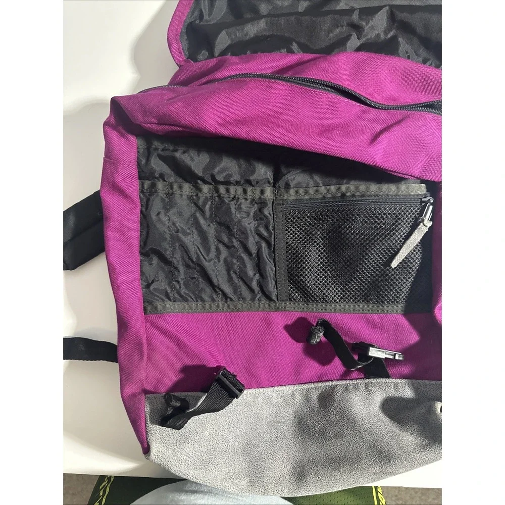 Vintage Eastpak Delegate Messenger Bag Suede/Leather Bottom USA Pink/purple